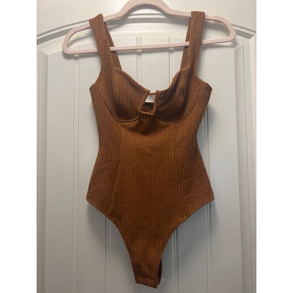 ASTR the Label Women’s Angela Underwire Bodysuit Stretch Soft Size S Rust Brown - Picture 2 of 7